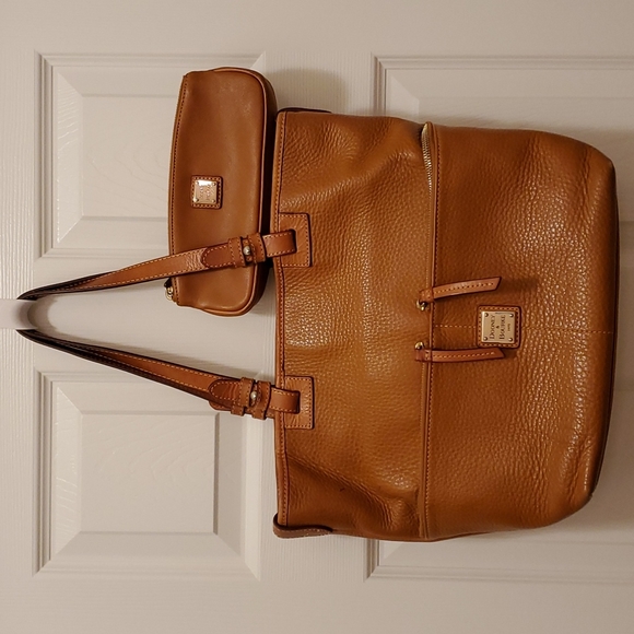 Dooney & Bourke Bags Sale Dooney Bourke Tote Cosmetic Case Set Tan Pebble Leather Poshmark